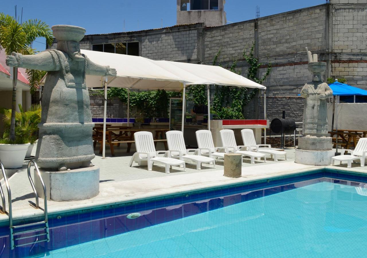 Hotel Quinta De La Rosa クアウトラ エクステリア 写真
