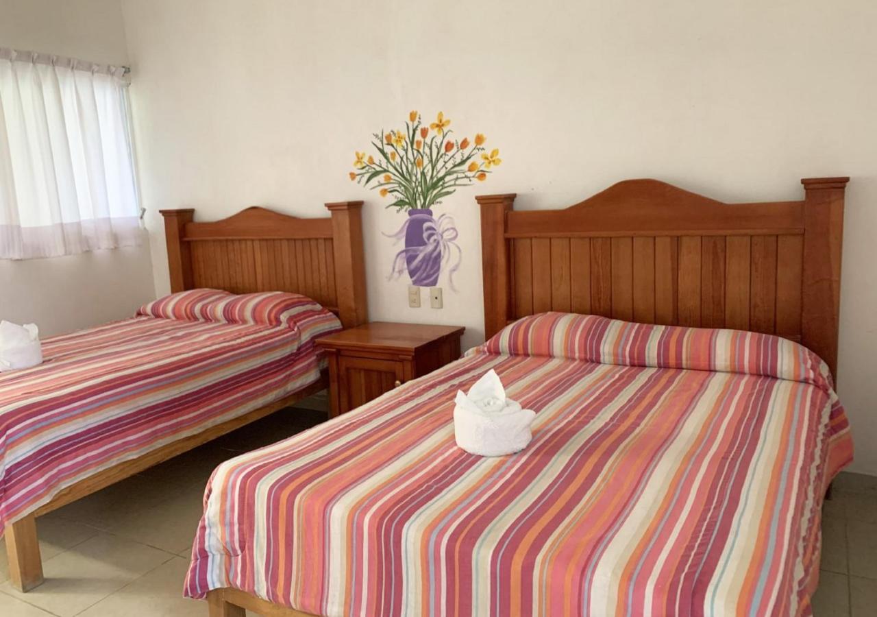 Hotel Quinta De La Rosa クアウトラ エクステリア 写真