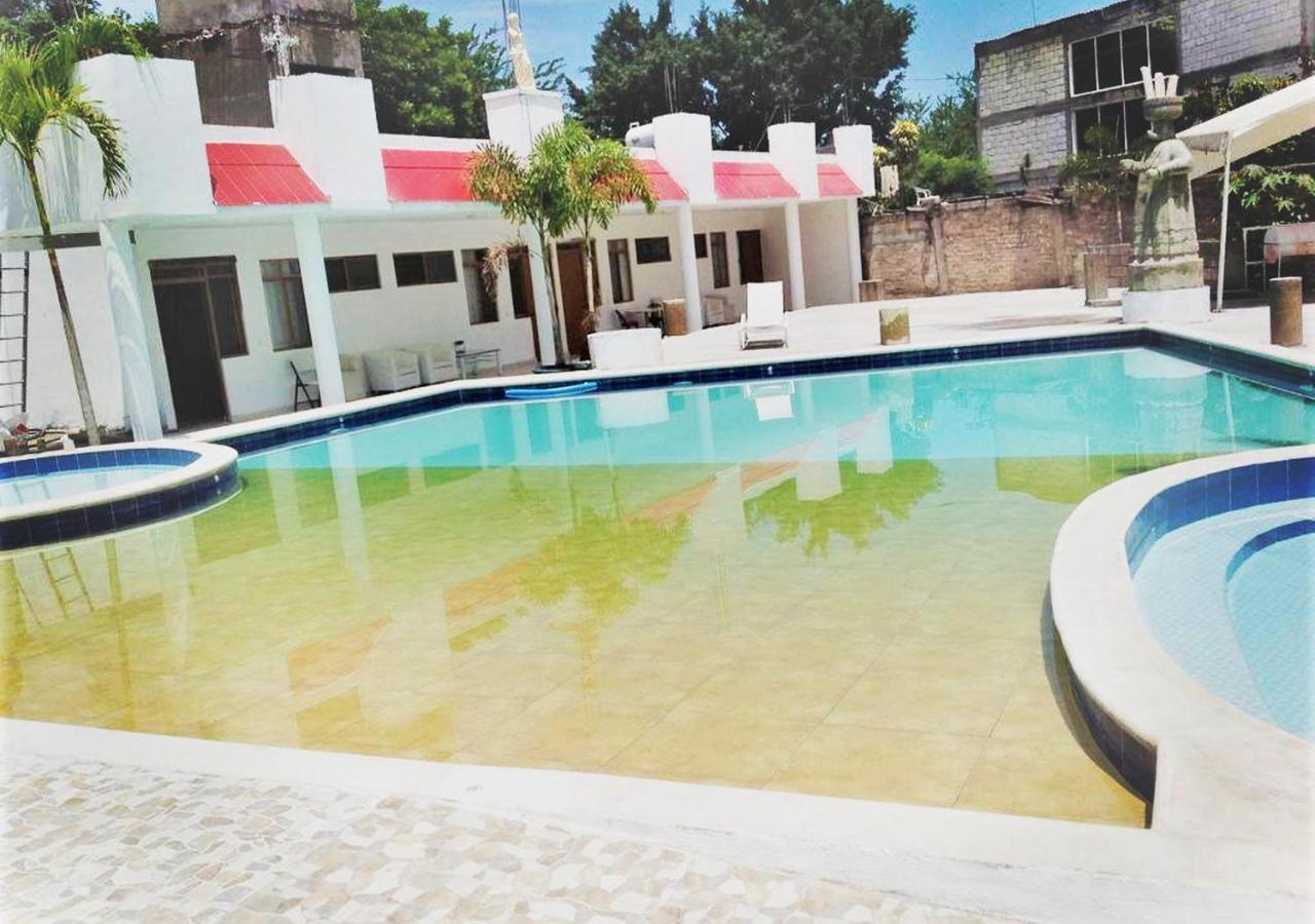 Hotel Quinta De La Rosa クアウトラ エクステリア 写真