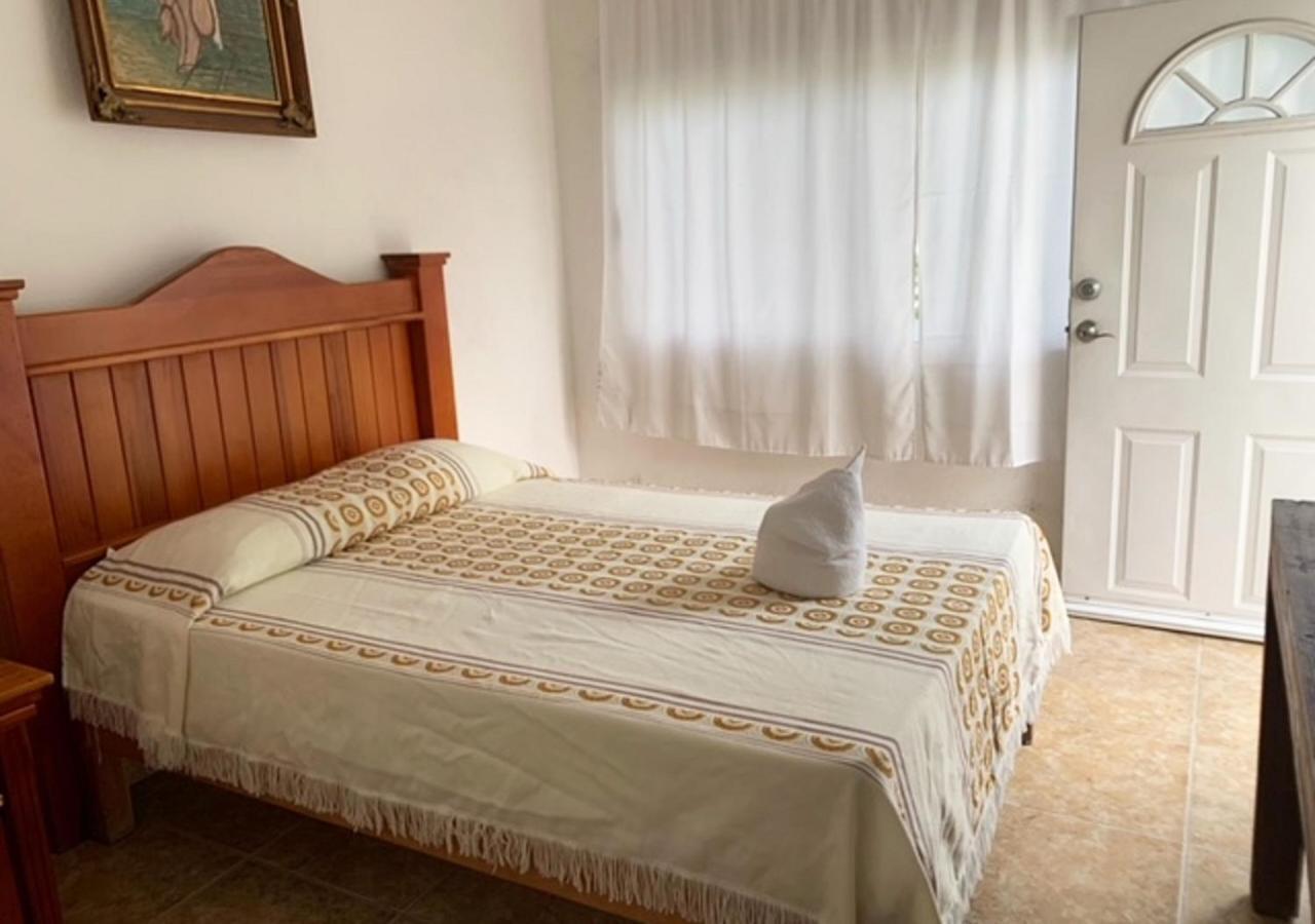 Hotel Quinta De La Rosa クアウトラ エクステリア 写真