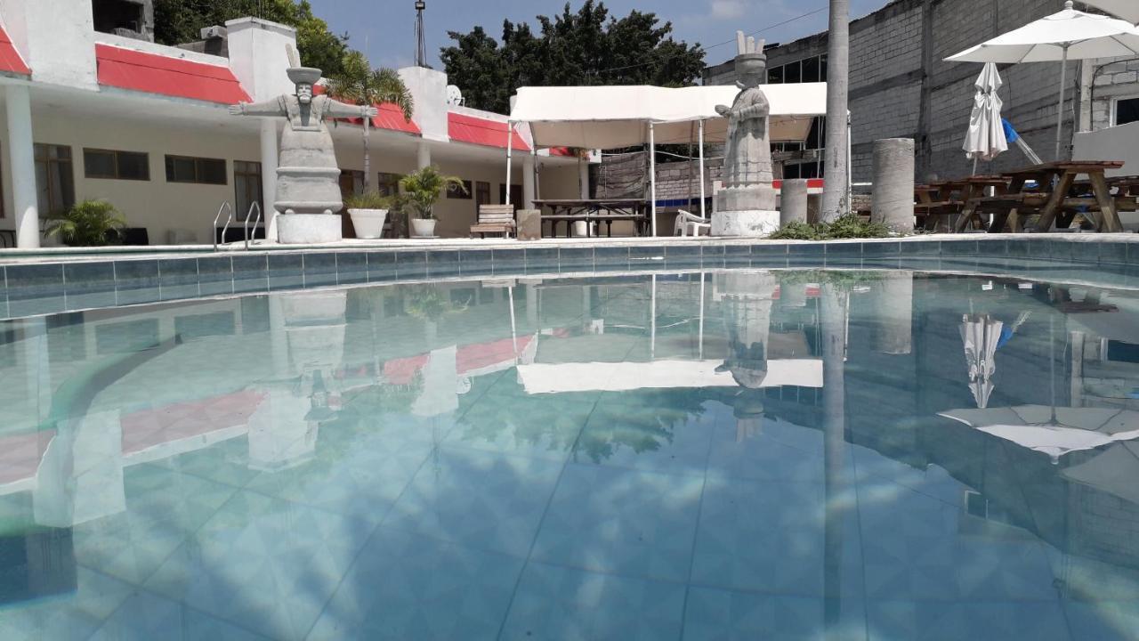 Hotel Quinta De La Rosa クアウトラ エクステリア 写真