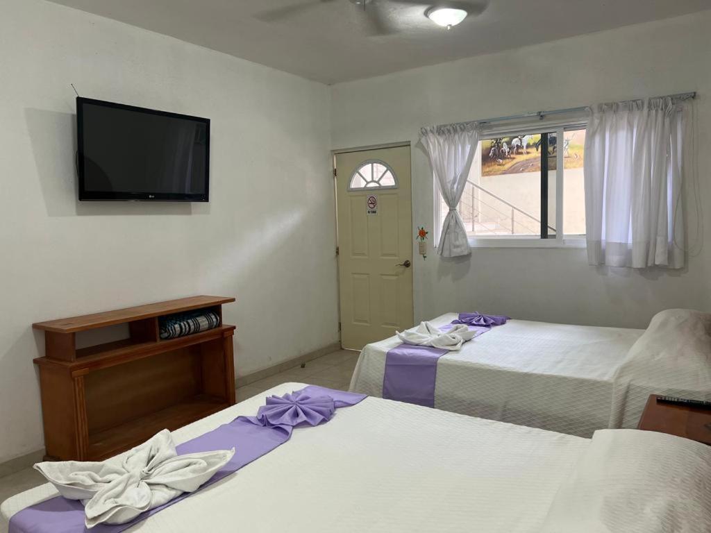 Hotel Quinta De La Rosa クアウトラ エクステリア 写真