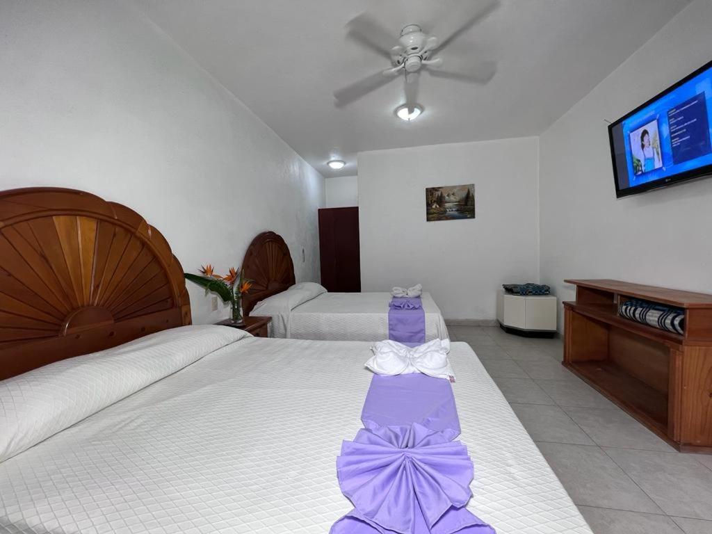 Hotel Quinta De La Rosa クアウトラ エクステリア 写真